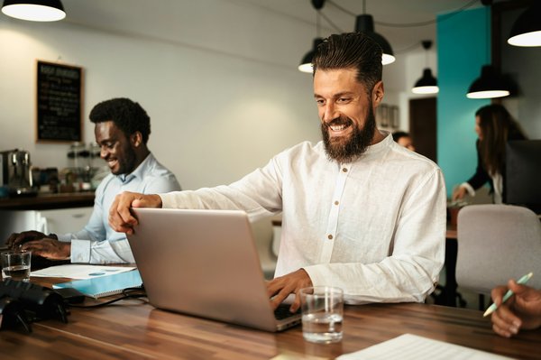 Agence marketing à Bayonne : boostez votre stratégie digitale avec ARETA